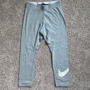 Nike cropped leggings